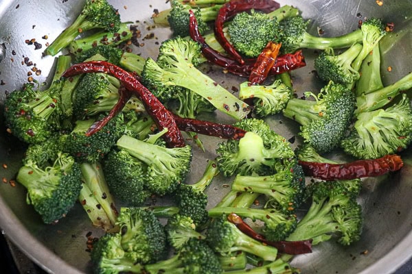 Spicy Garlic Shrimp and Broccoli Sir Fry