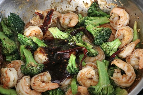 Spicy Garlic Shrimp and Broccoli Sir Fry